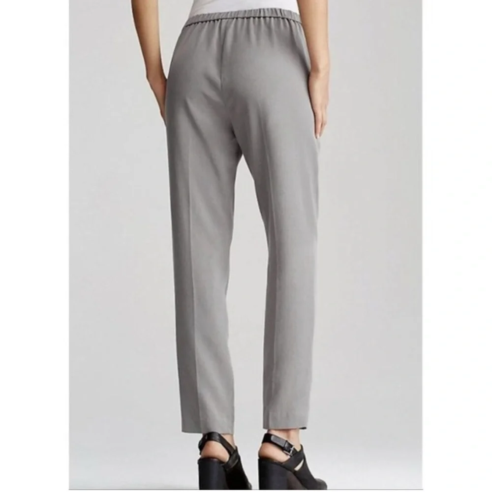 Eileen Fisher - Women's 100% Tencel twill tapered Ankle Pants olive pull on SZ M